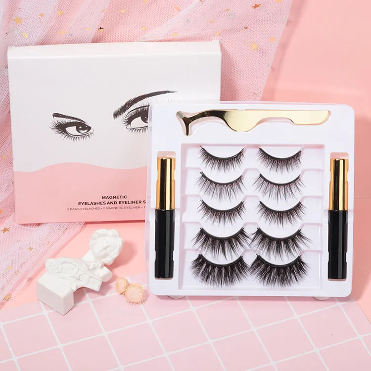 Сценарии за изработка и приложение на Strip Lashes