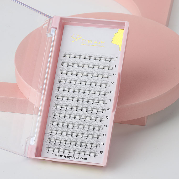 Класически срещу обемни разширения на миглите - Кой стил е най -подходящ за вас?